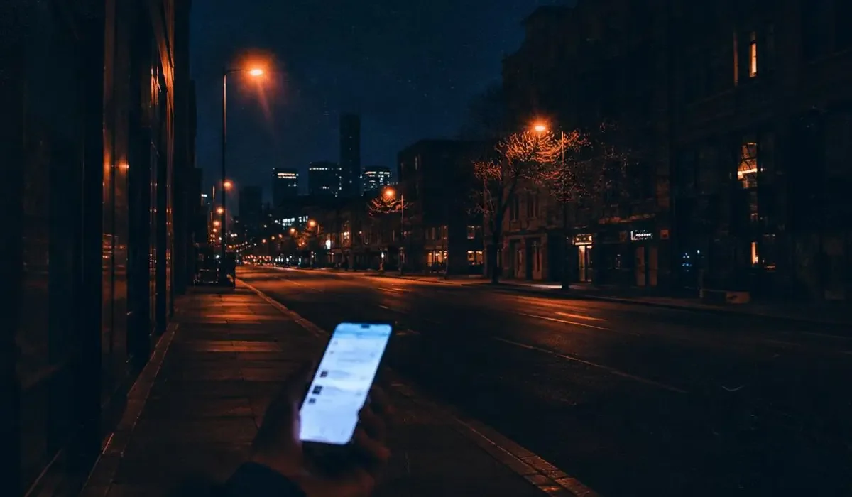 数据观察：逆袭题材短剧的观众，最爱在凌晨 1 点追更配图